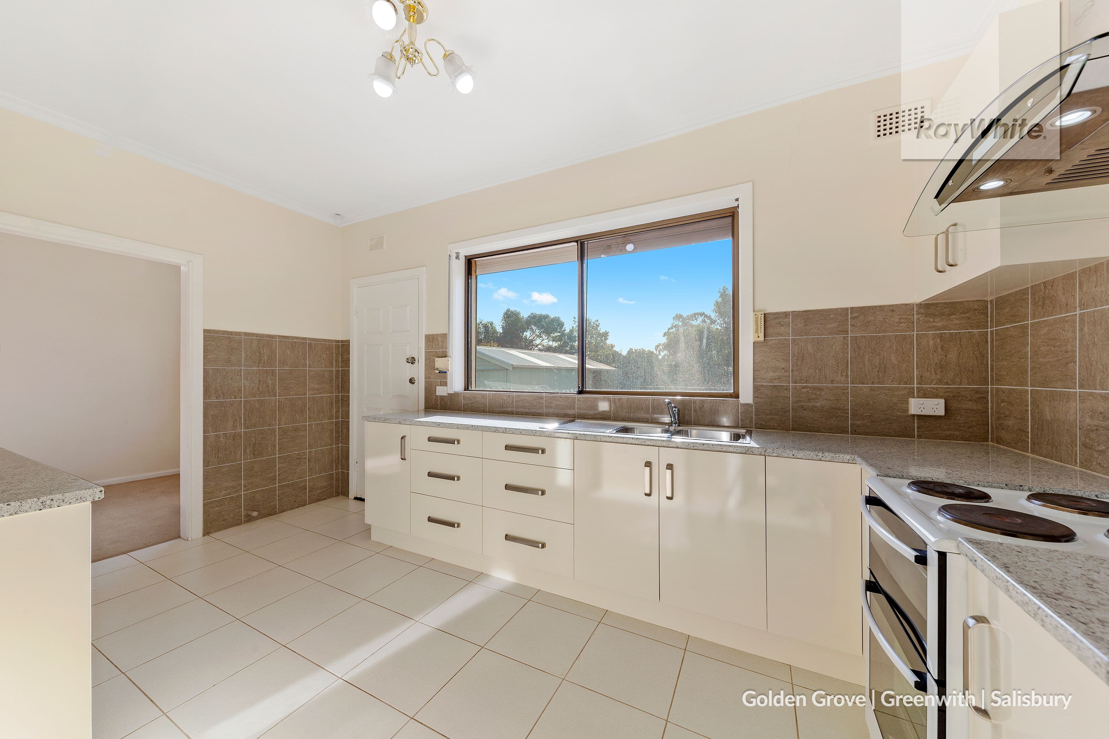 31 Rollison Road, Elizabeth Vale SA 5112, Elizabeth Vale - Thumbnail 7