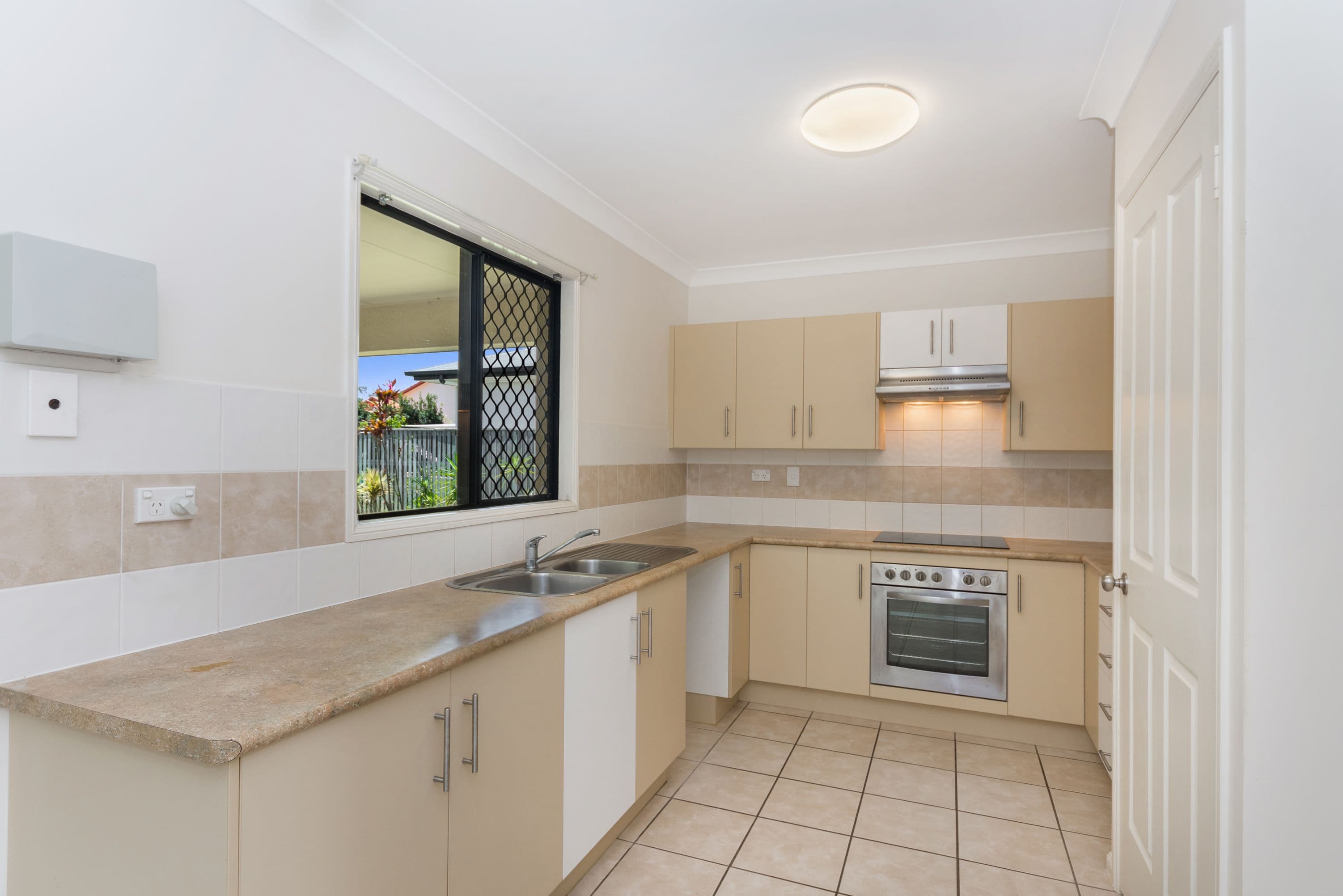 6 Anchorage Circuit, Bushland Beach QLD 4818, Bushland Beach - Thumbnail 3