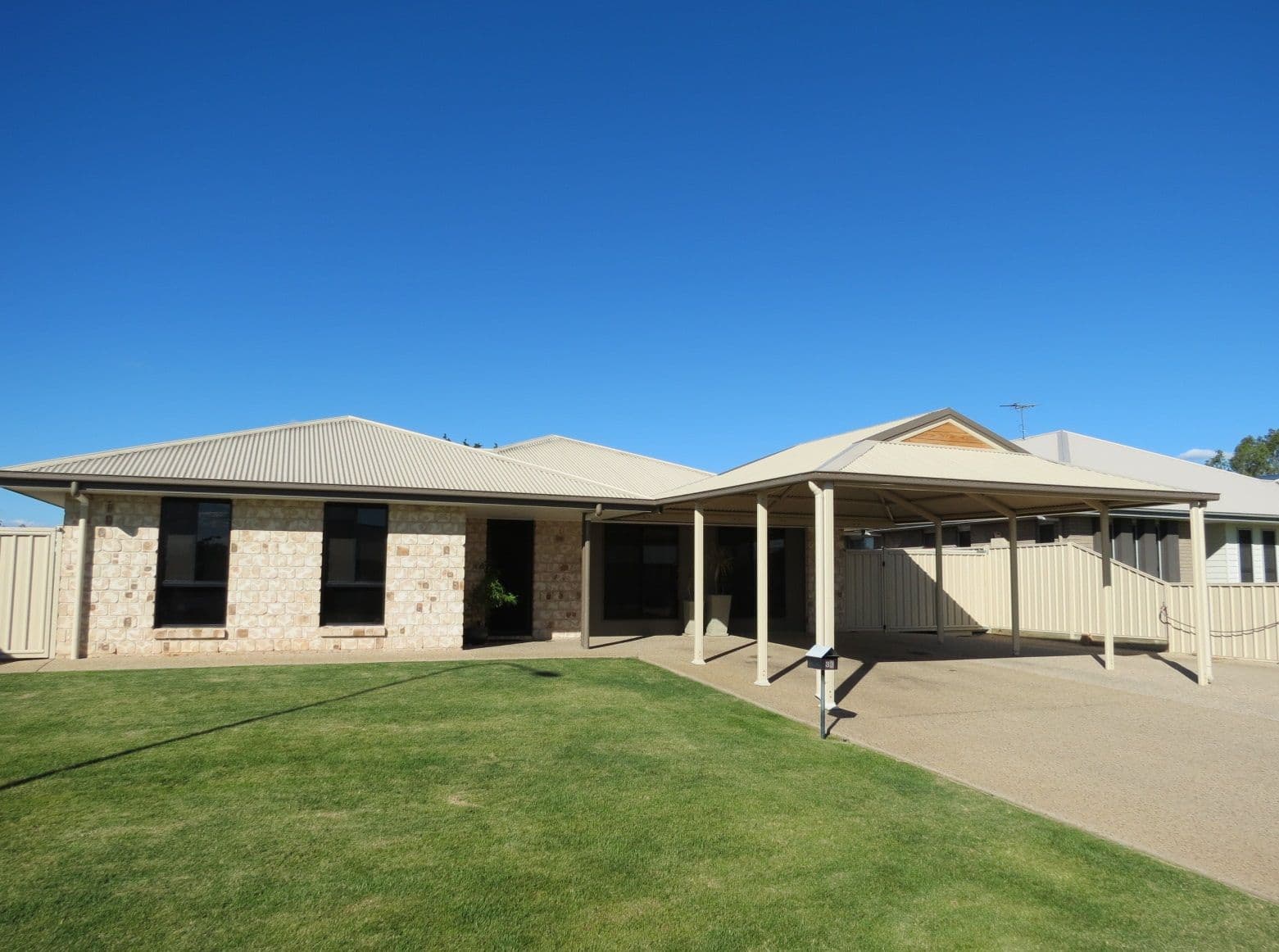 33 Moriarty Street, Emerald QLD 4720, Emerald - Image 1