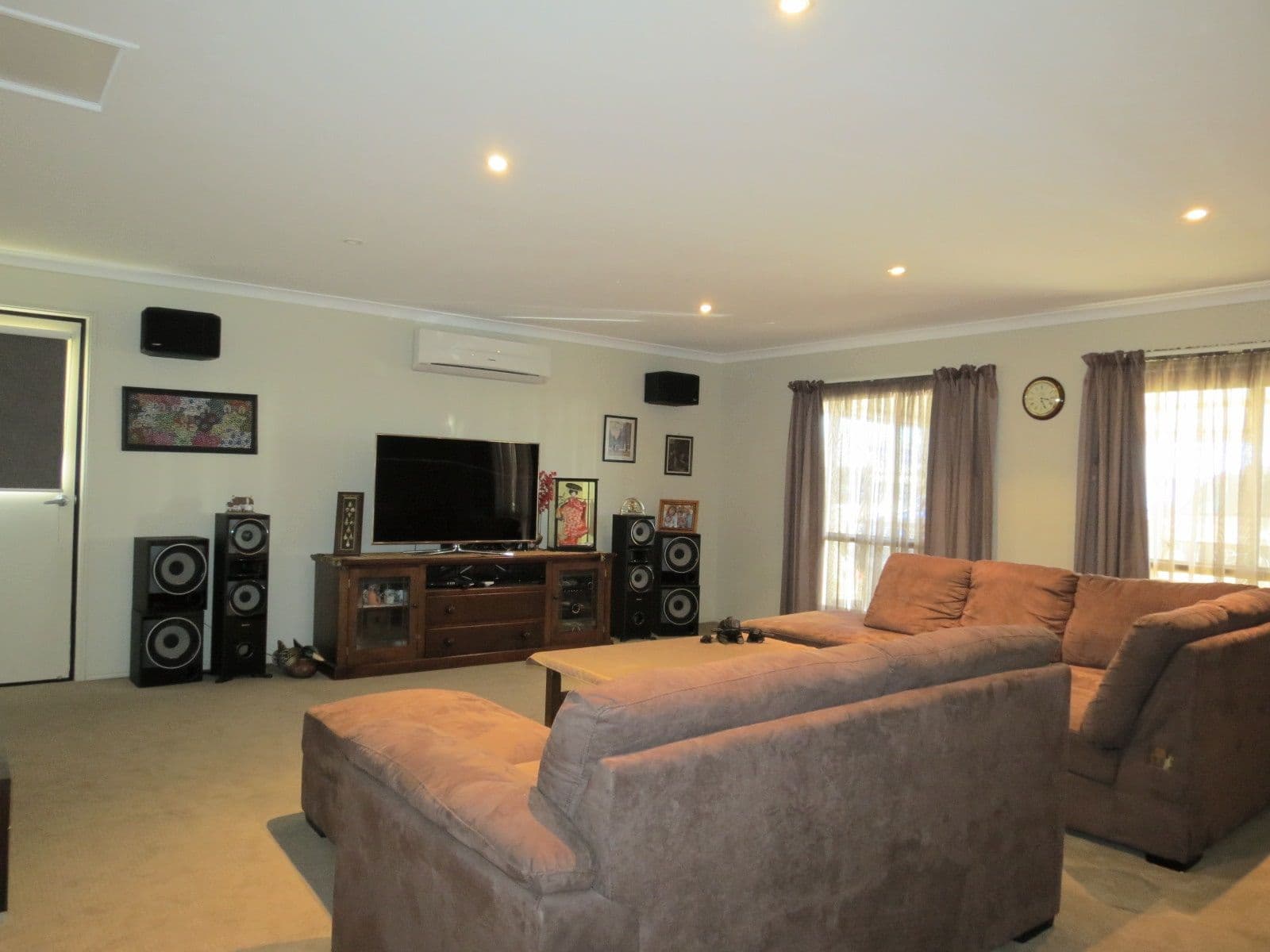 33 Moriarty Street, Emerald QLD 4720, Emerald - Thumbnail 6