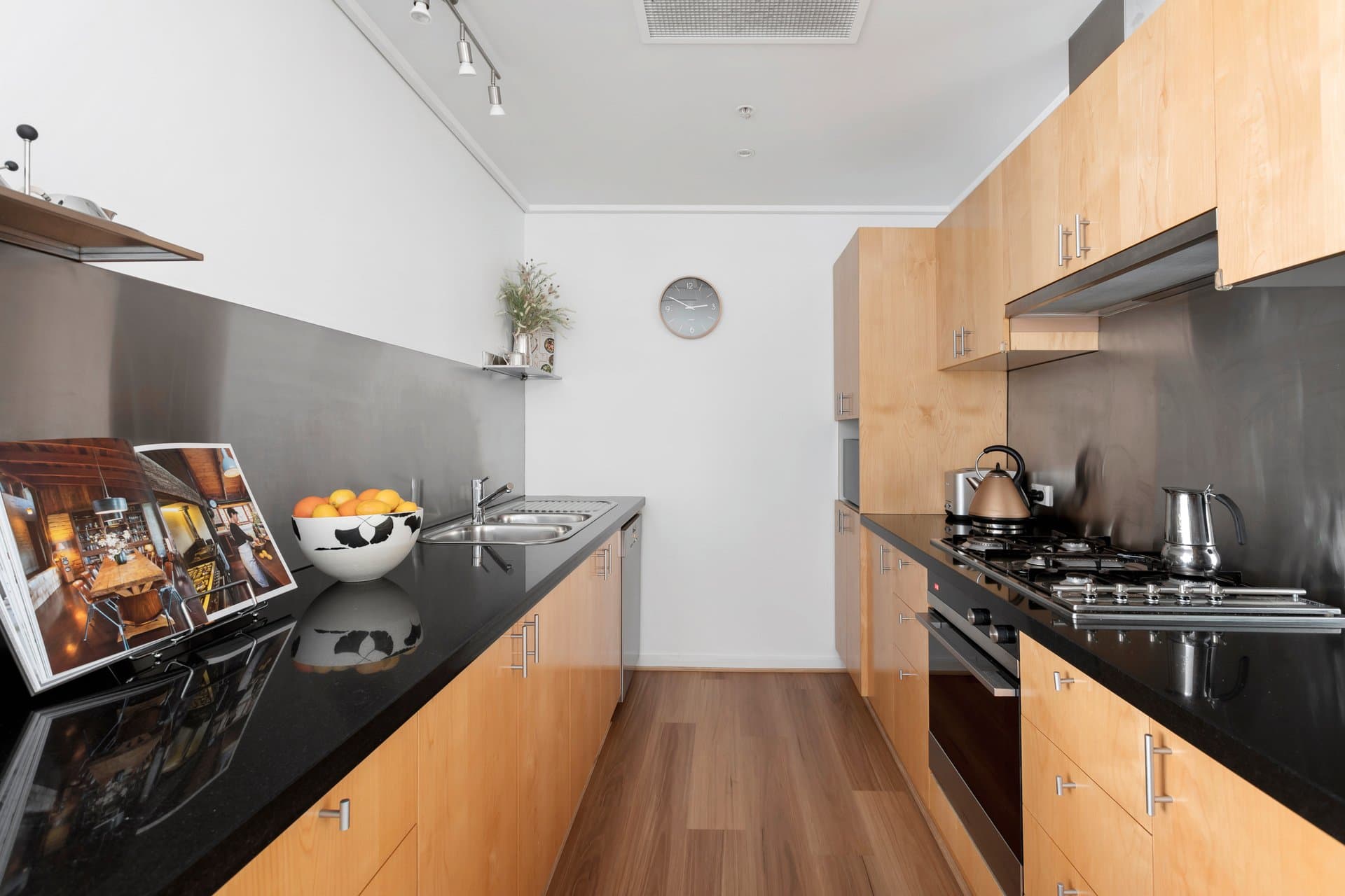 1807/14 Kavanagh Street, Southbank - Thumbnail 3