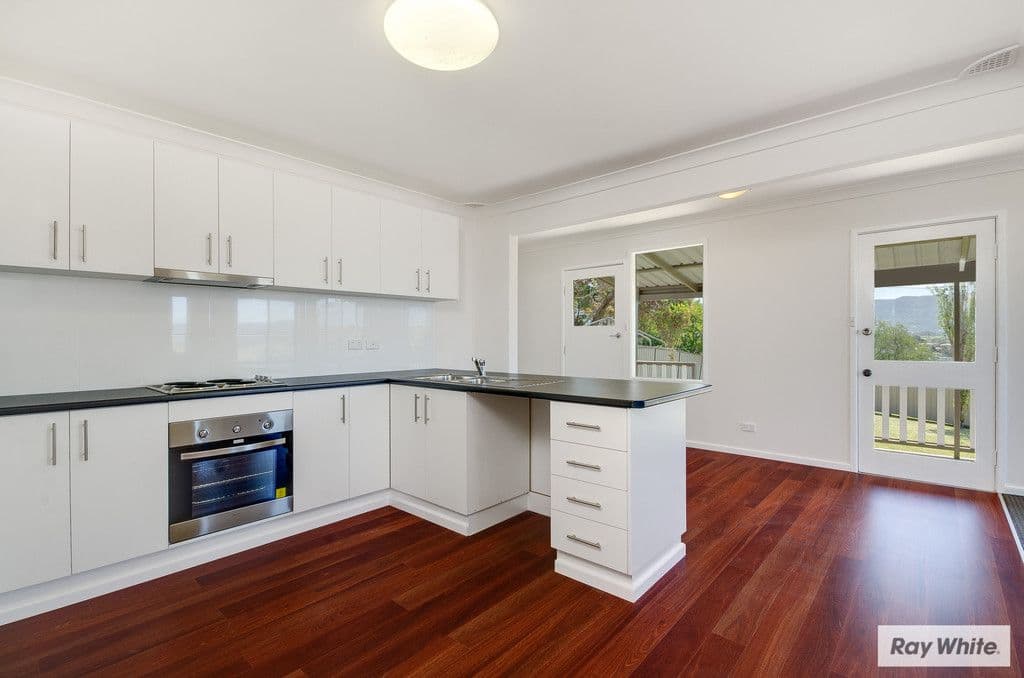 82 Tait Avenue, KANAHOOKA NSW 2530, Kanahooka - Thumbnail 2