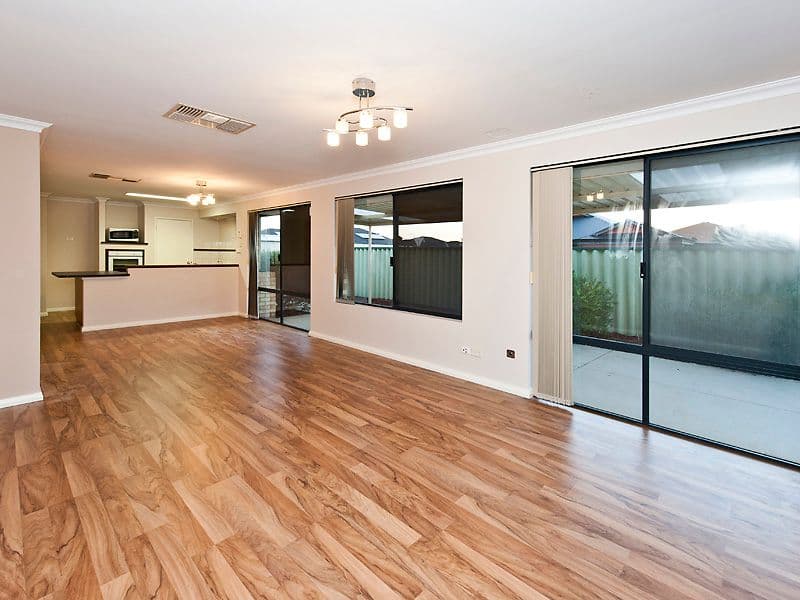 31 Zaragoza Drive, Port Kennedy WA 6172, Port Kennedy - Thumbnail 3