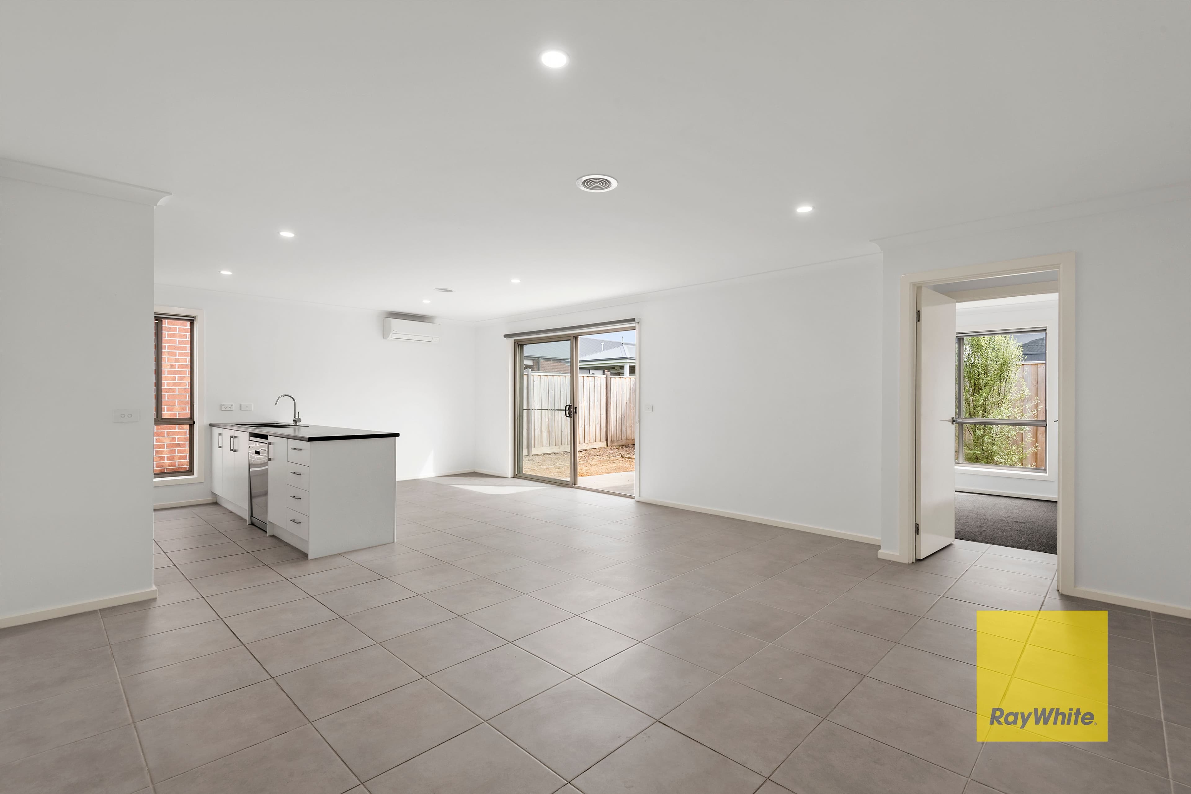 51 Orland Circuit, CHARLEMONT VIC 3217, Charlemont - Thumbnail 4