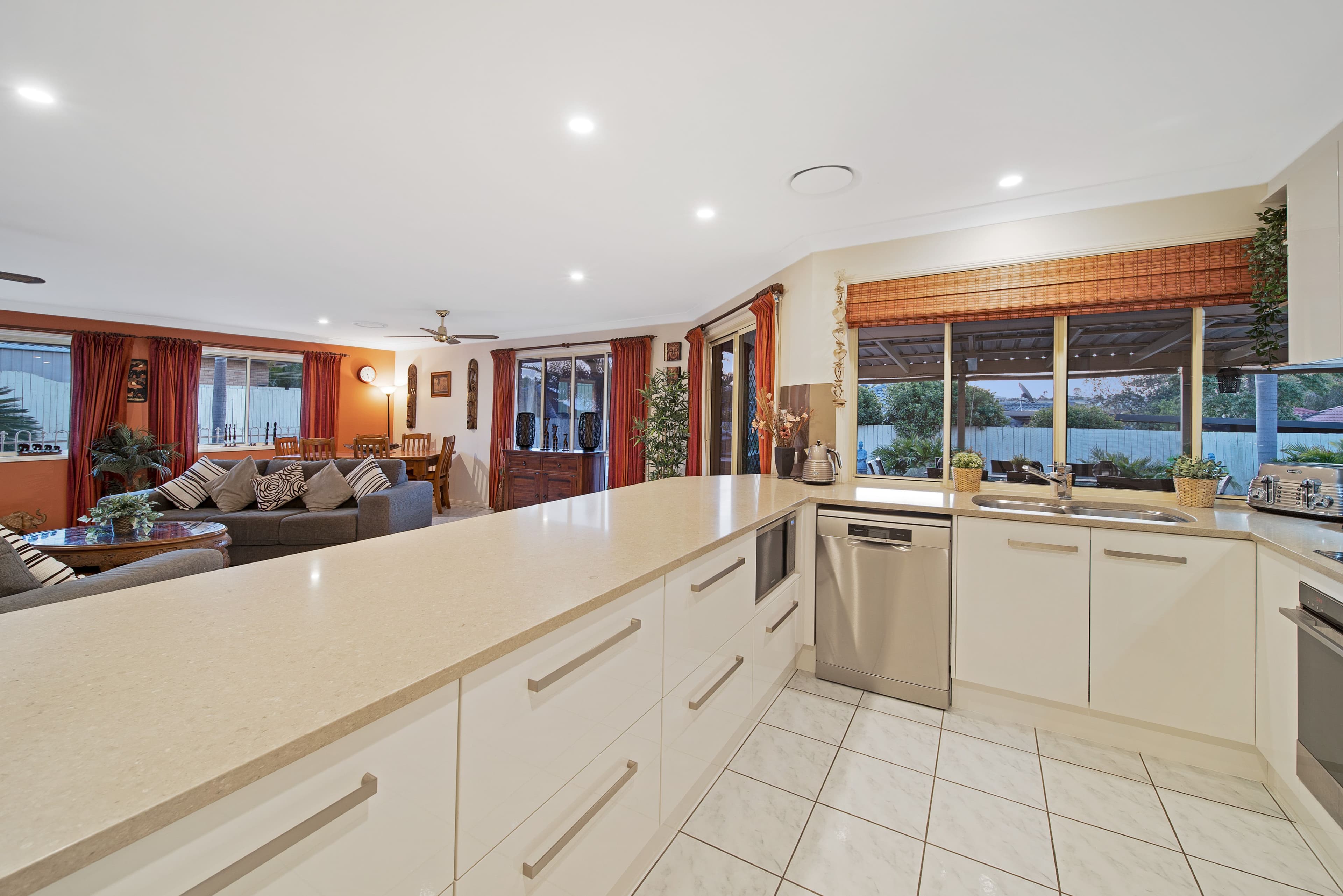3 Bedfordshire Court, Heritage Park QLD 4118, Heritage Park - Thumbnail 3