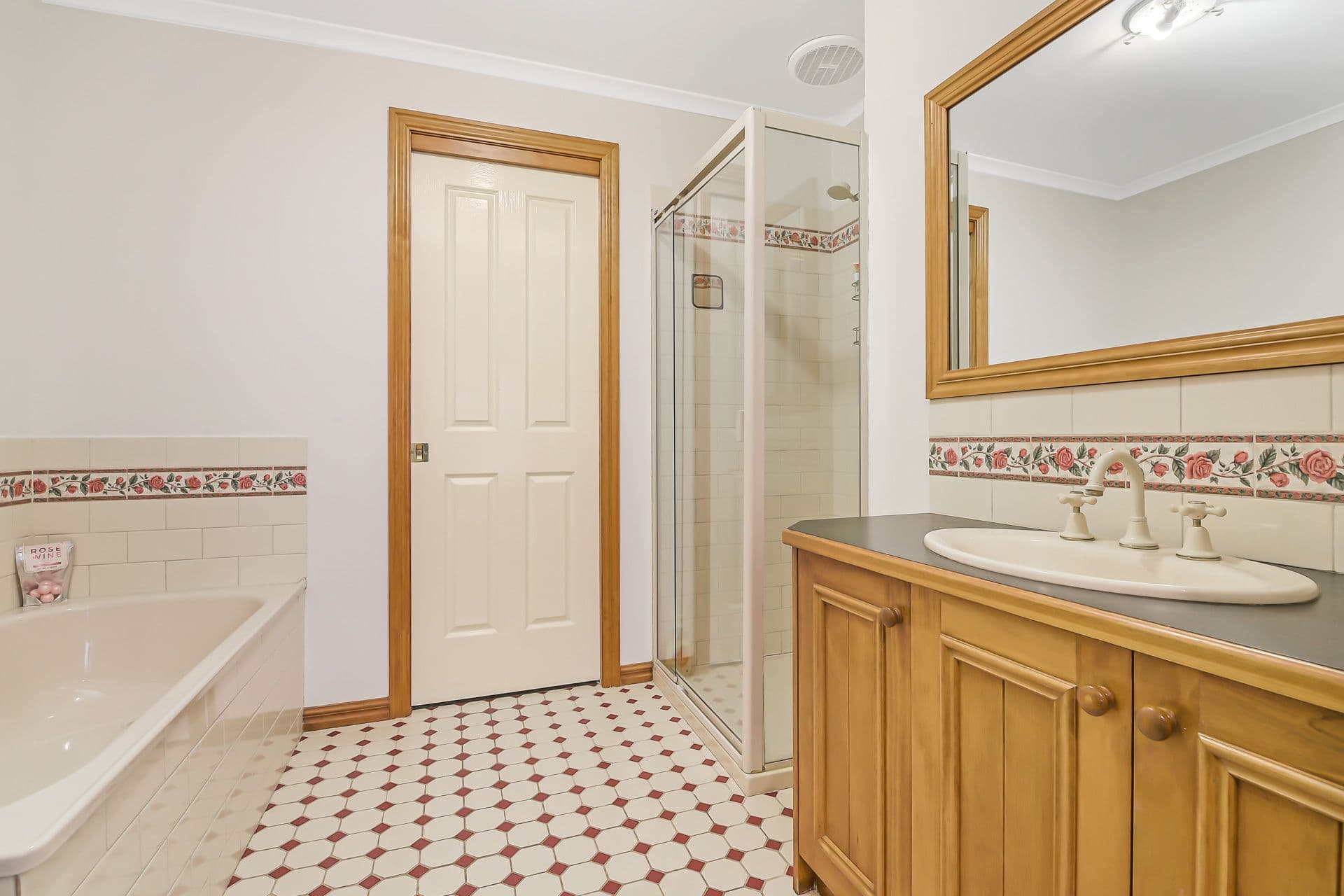 8-13 Adelaide Close, Berwick VIC 3806, Berwick - Thumbnail 8