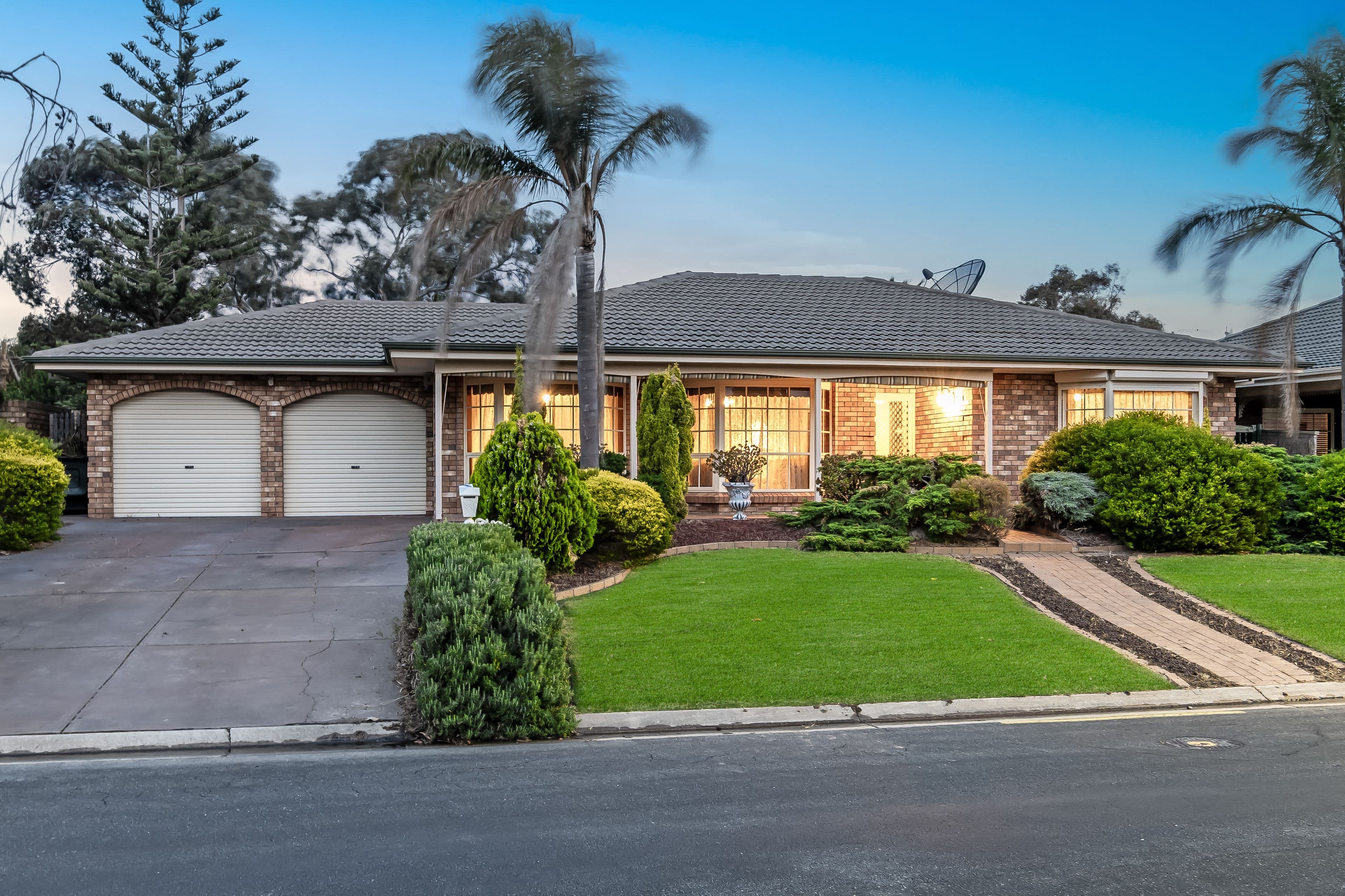 25 Trinidad Court, West Lakes SA 5021, West Lakes - Thumbnail 2