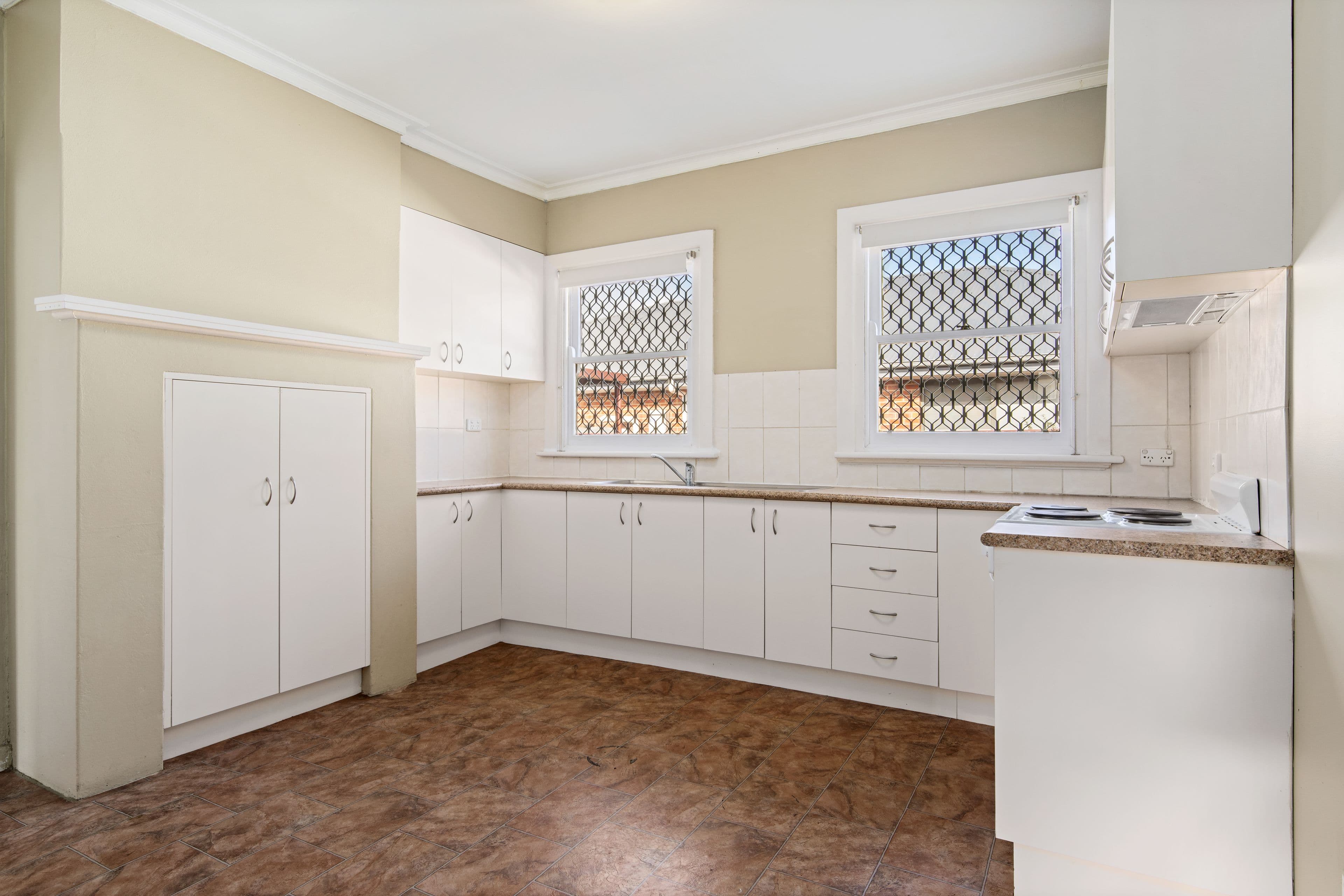 942 Sylvania Avenue, North Albury NSW 2640, North Albury - Thumbnail 4
