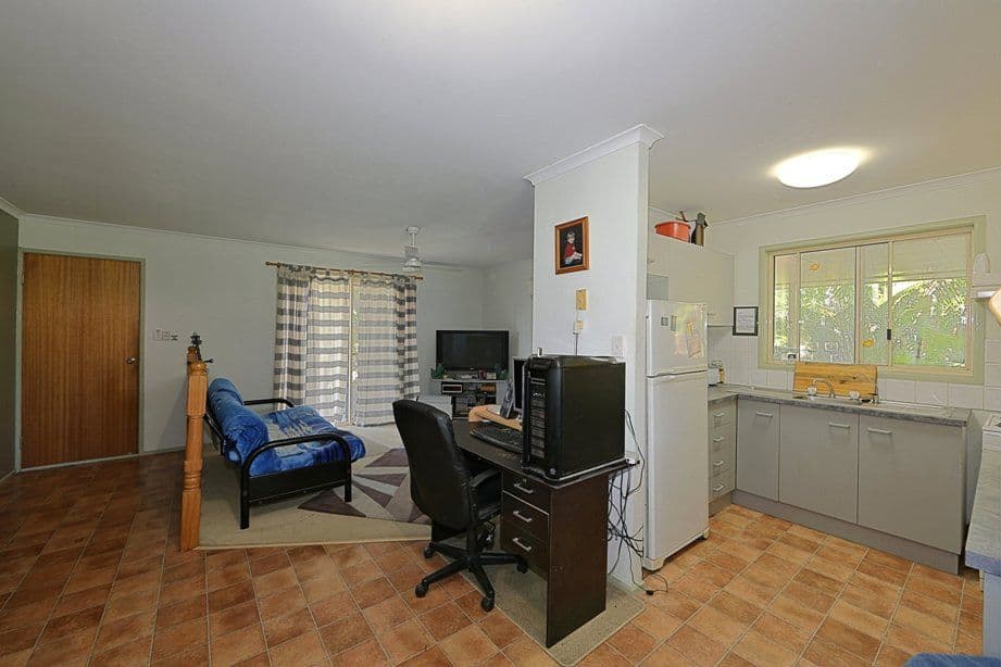 3 Amaroo Crescent, INNES PARK QLD 4670, Innes Park - Thumbnail 7