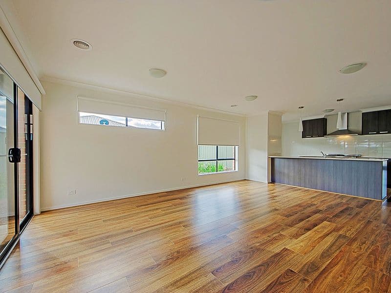 4 Pride Grove, WYNDHAM VALE VIC 3024, Wyndham Vale - Thumbnail 4
