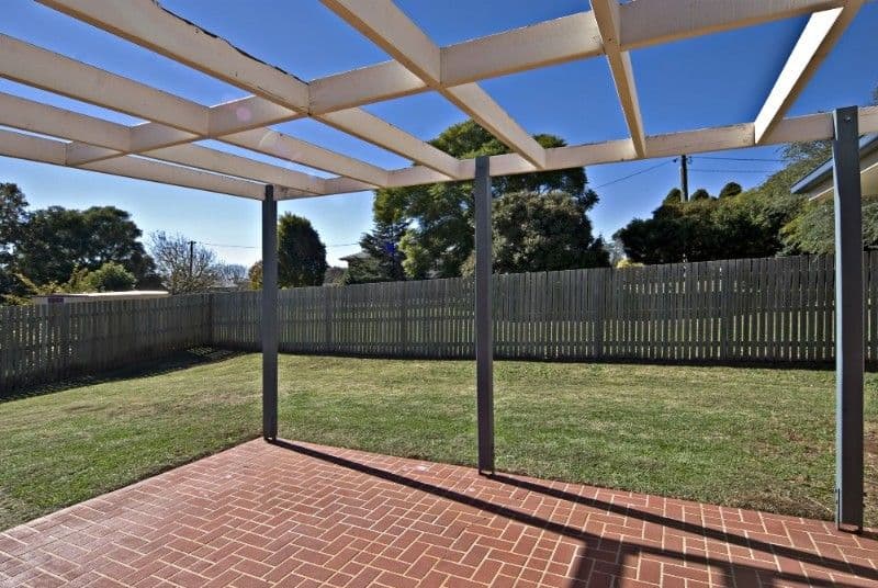 137 Spring Street, MIDDLE RIDGE QLD 4350, Middle Ridge - Thumbnail 2
