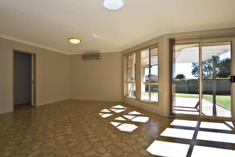 137 Spring Street, MIDDLE RIDGE QLD 4350, Middle Ridge - Thumbnail 3