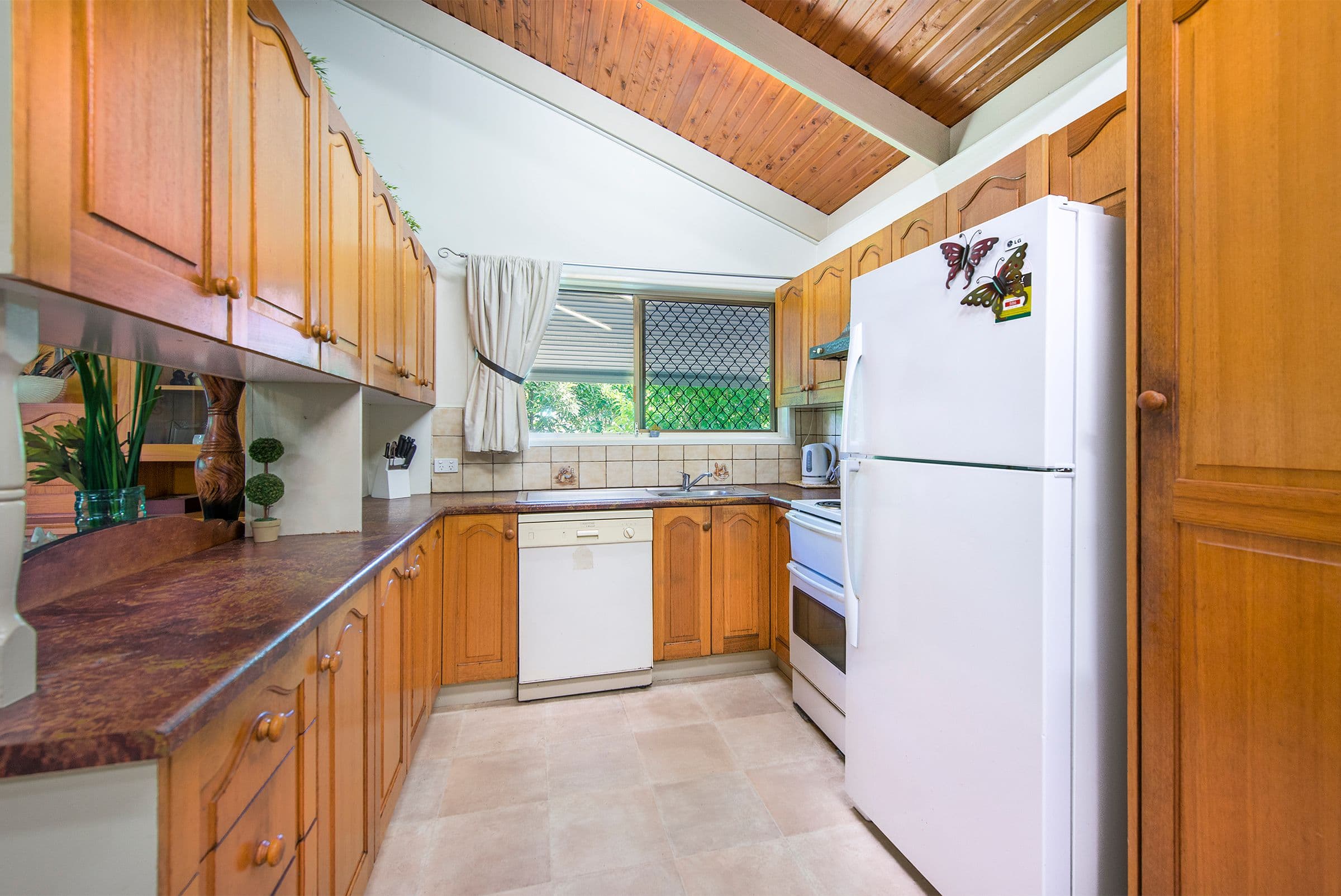 15 Cotswold Street, Mount Warren Park QLD 4207, Mount Warren Park - Thumbnail 6