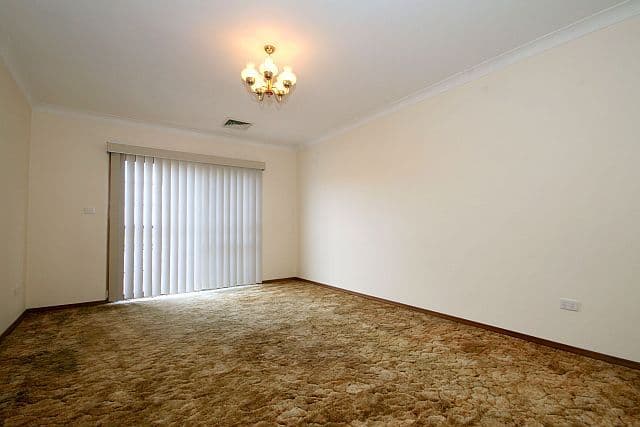 17 Bellevue Avenue, GEORGES HALL NSW 2198, Georges Hall - Thumbnail 6