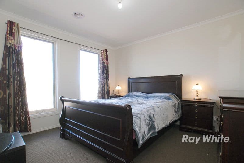 16 Pengana Way, CRANBOURNE VIC 3977, Cranbourne West - Thumbnail 2