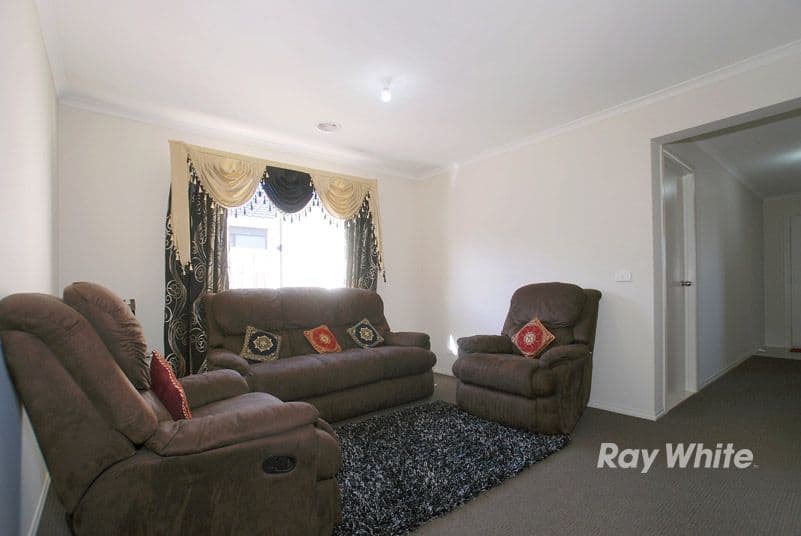 16 Pengana Way, CRANBOURNE VIC 3977, Cranbourne West - Thumbnail 7
