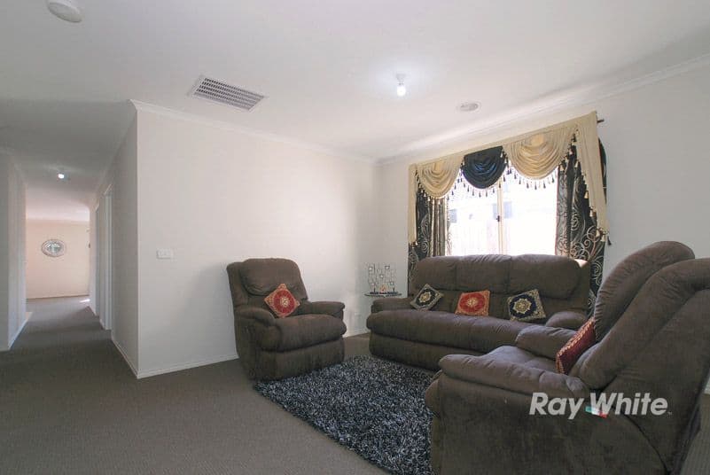 16 Pengana Way, CRANBOURNE VIC 3977, Cranbourne West - Thumbnail 8