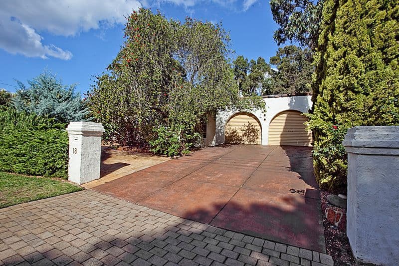 18 Cook Place, LESMURDIE WA 6076, Lesmurdie - Thumbnail 2