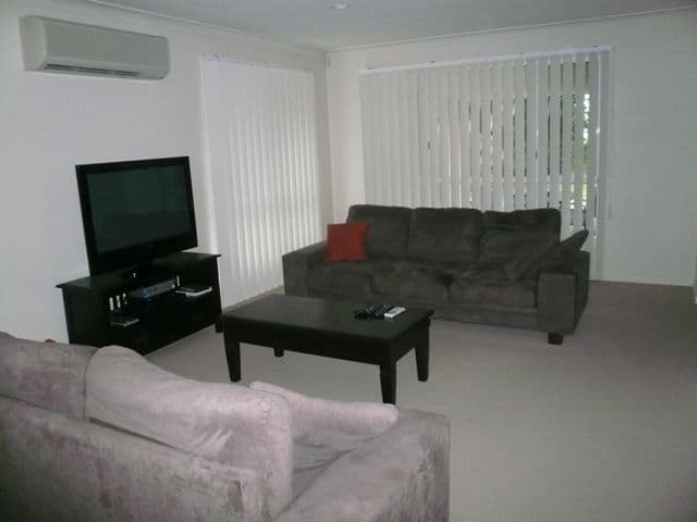 15 Ballybunyon Crescent, HOPE ISLAND QLD 4212, Hope Island - Thumbnail 3