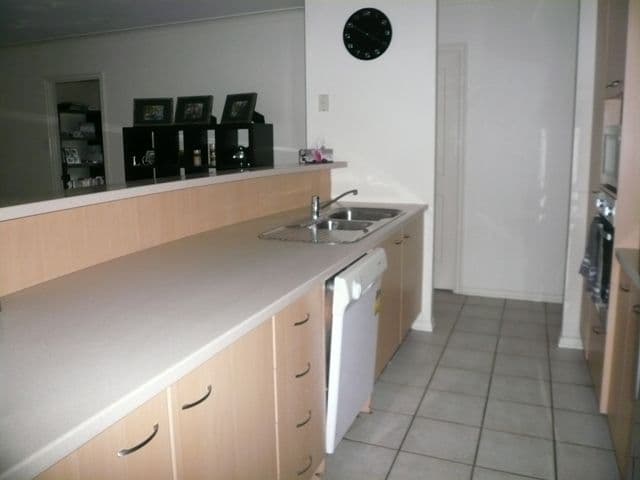 15 Ballybunyon Crescent, HOPE ISLAND QLD 4212, Hope Island - Thumbnail 4