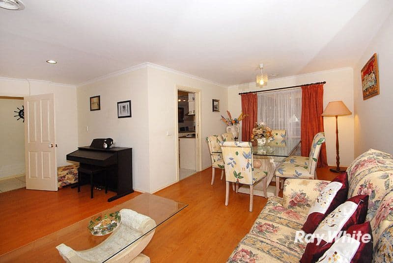 4 Jagger Circuit, CRANBOURNE EAST VIC 3977, Cranbourne East - Thumbnail 2