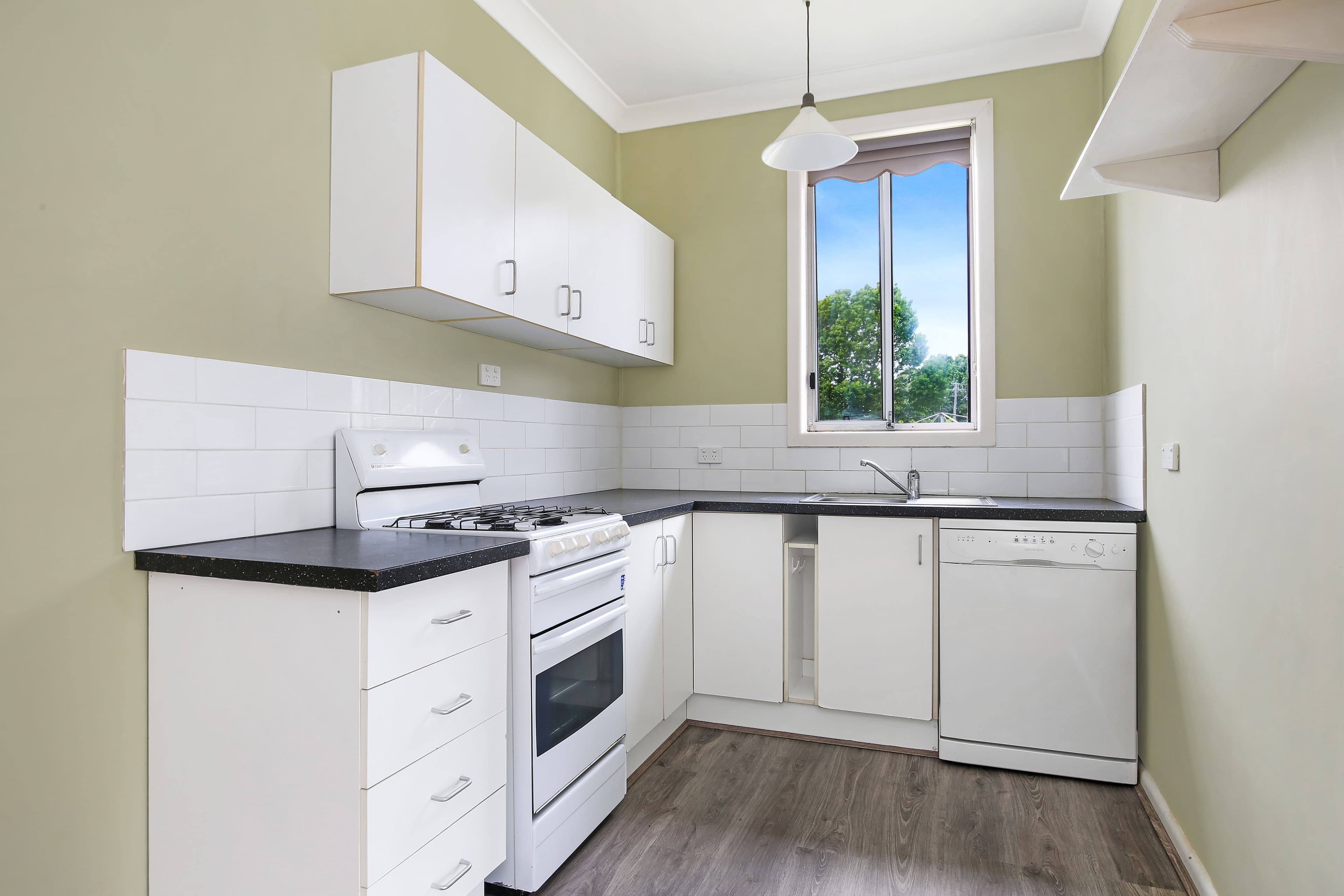 9 Cummins Street, Unanderra - Thumbnail 3
