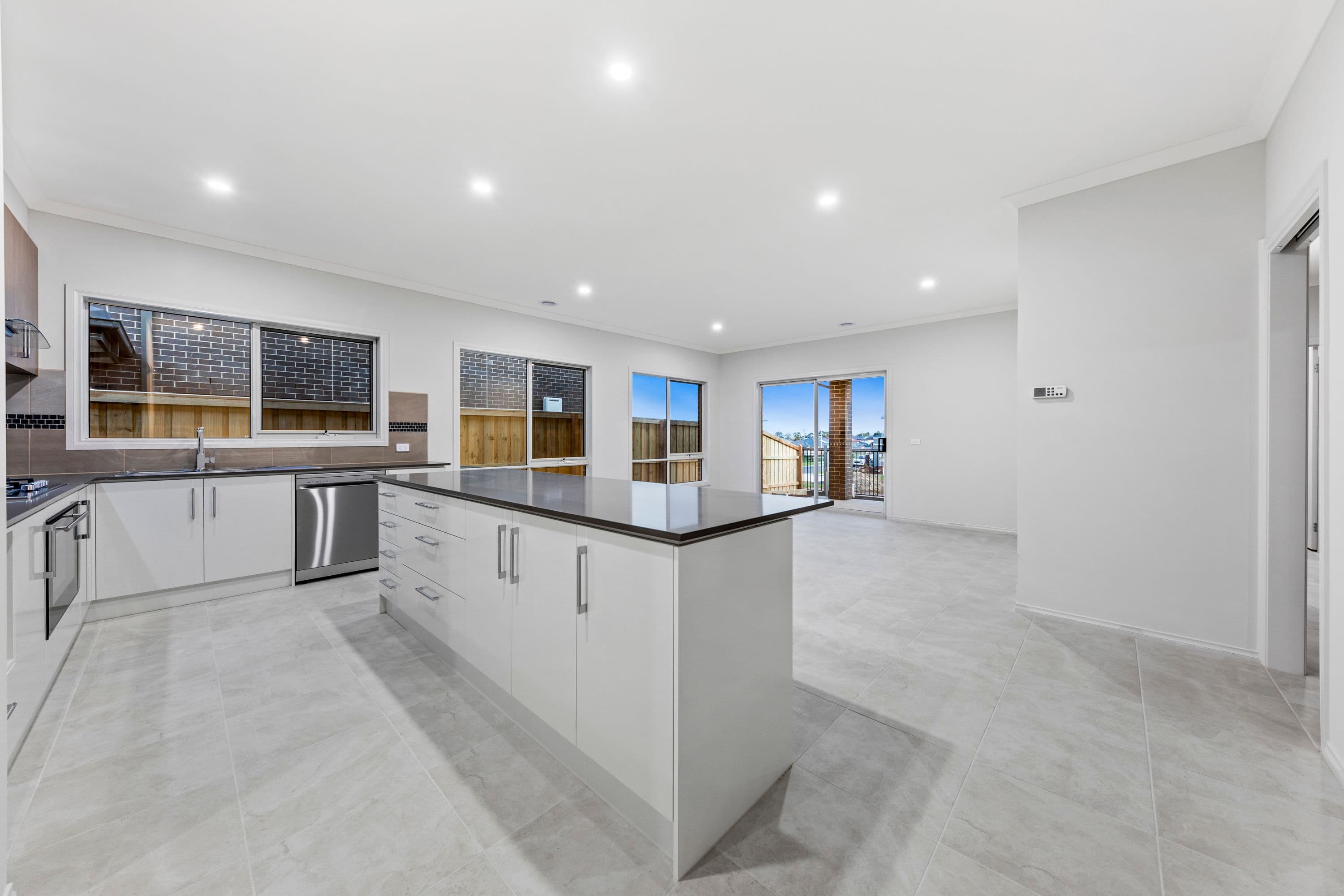 3 Chesney Rise, Officer VIC 3809, Officer - Thumbnail 5