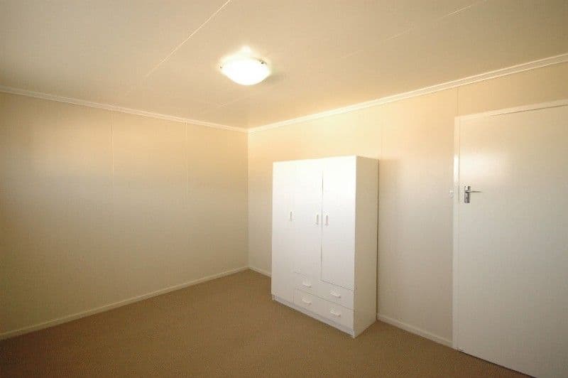13 Talbot Street, HARRISTOWN QLD 4350, Harristown - Thumbnail 6
