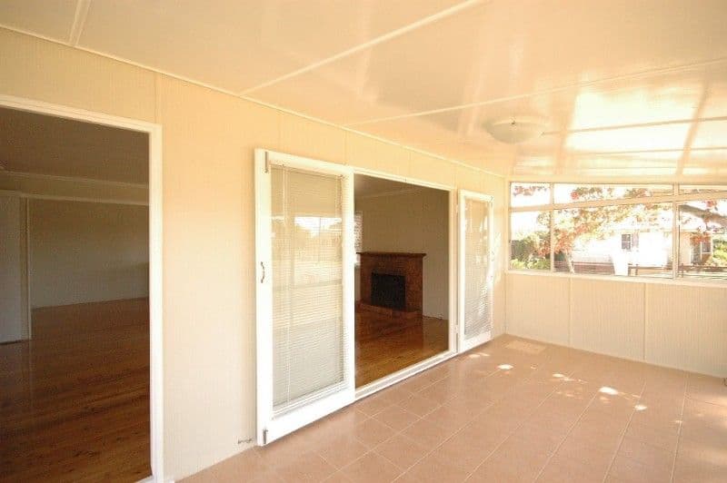 13 Talbot Street, HARRISTOWN QLD 4350, Harristown - Thumbnail 8
