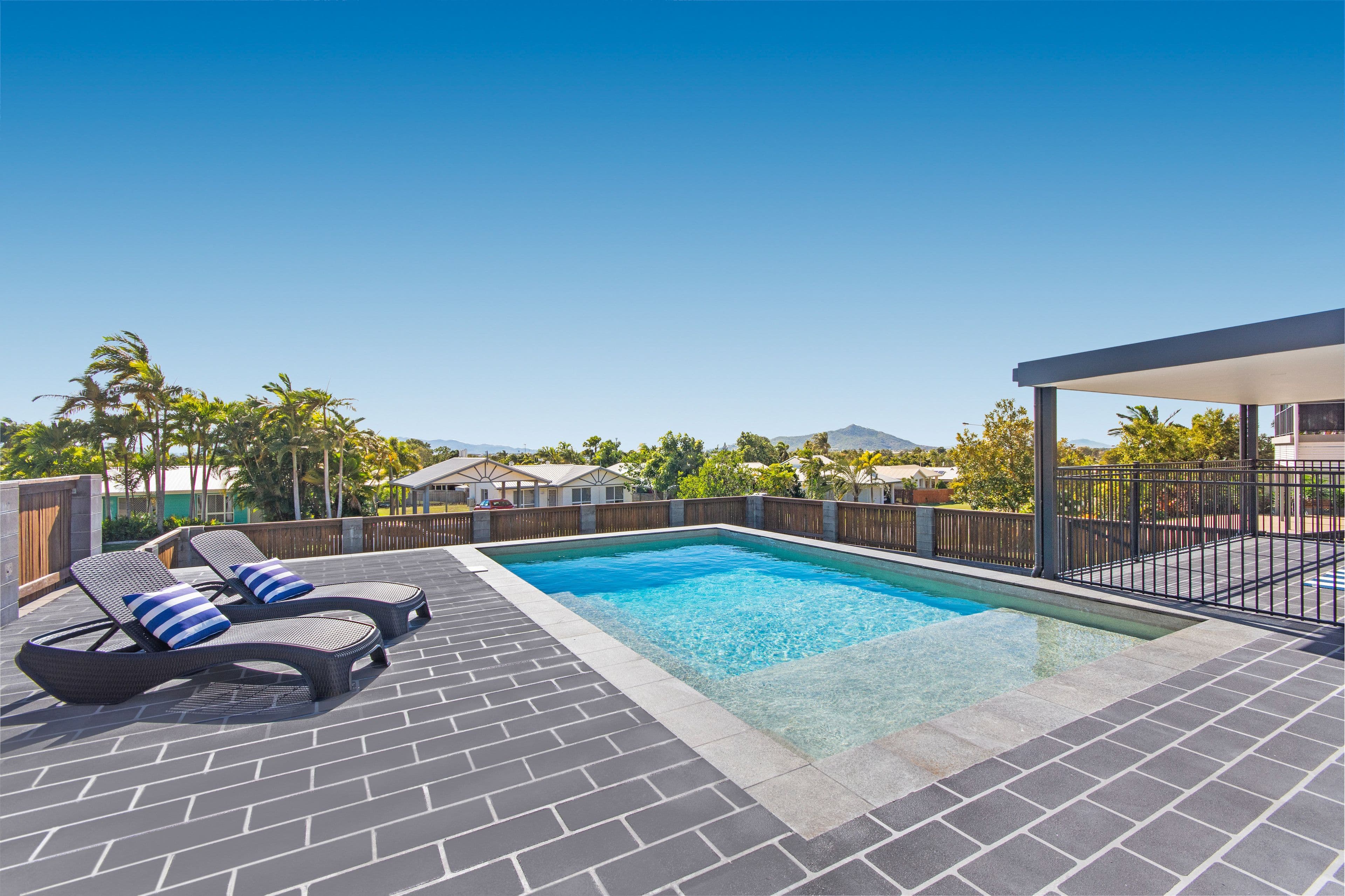 25 Nettleton Street, Mount Louisa QLD 4814, Mount Louisa - Image 1