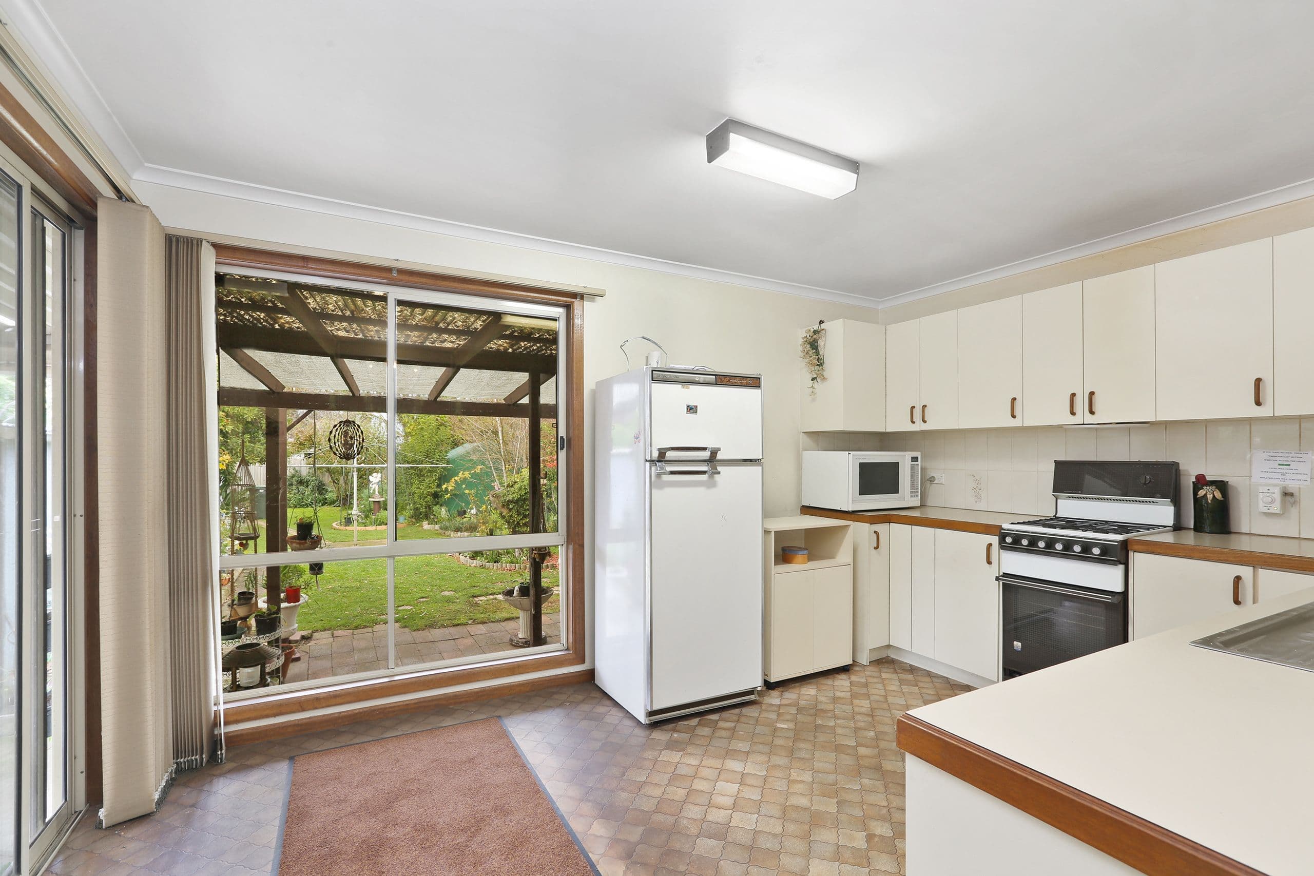 20 Michigan Avenue, Corio VIC 3214, Corio - Thumbnail 6