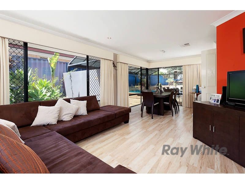 16 Fairmount Close, BIBRA LAKE WA 6163, Bibra Lake - Thumbnail 2