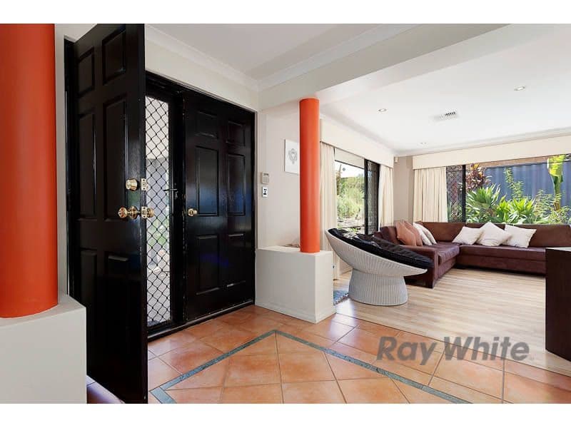 16 Fairmount Close, BIBRA LAKE WA 6163, Bibra Lake - Thumbnail 5