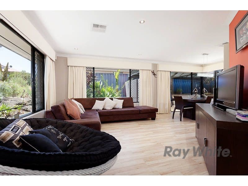 16 Fairmount Close, BIBRA LAKE WA 6163, Bibra Lake - Thumbnail 8