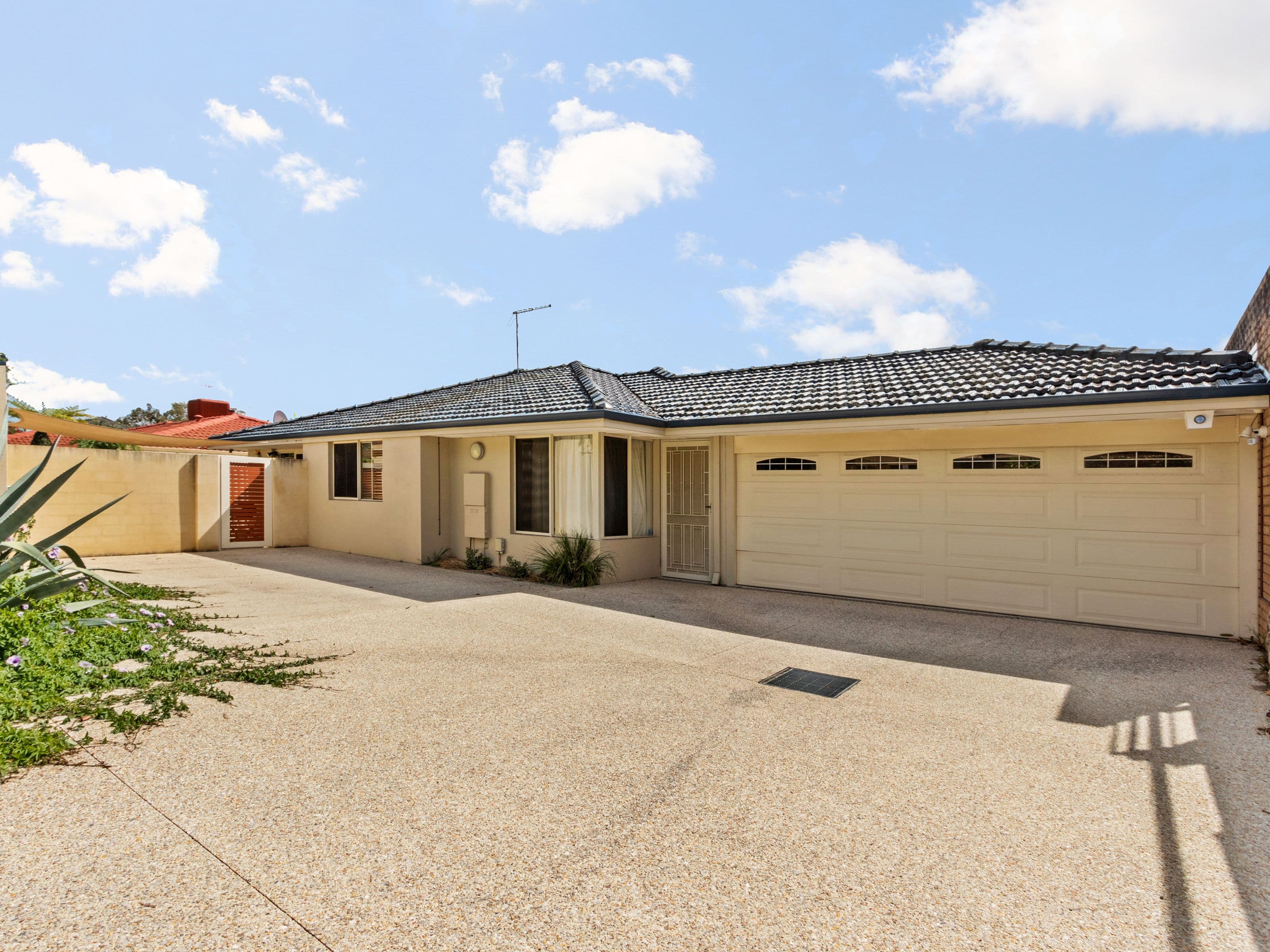 8B Bickley Crescent, Manning WA 6152, Manning - Thumbnail 2