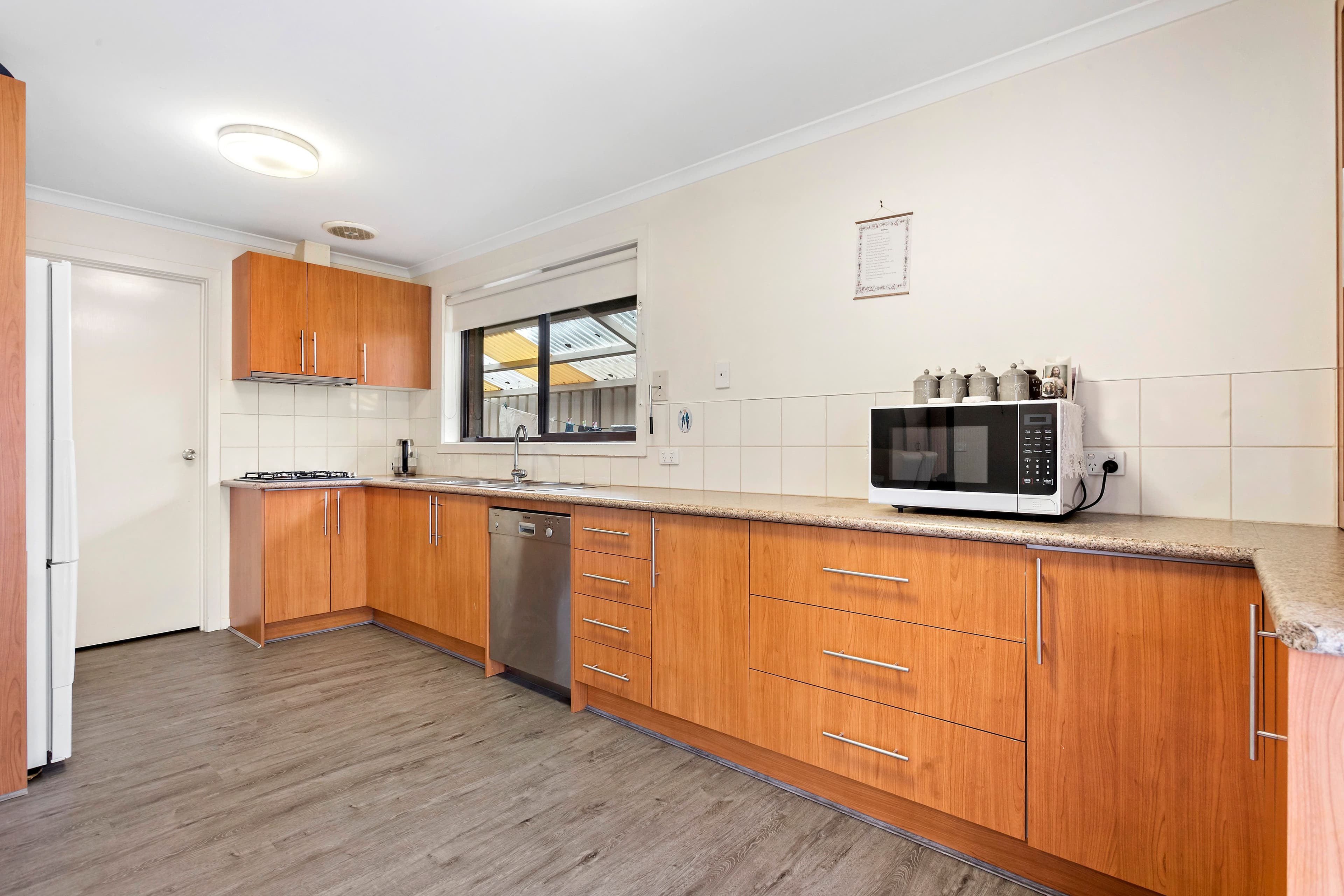 33 Madera Drive, Thomastown VIC 3074, Thomastown - Thumbnail 3