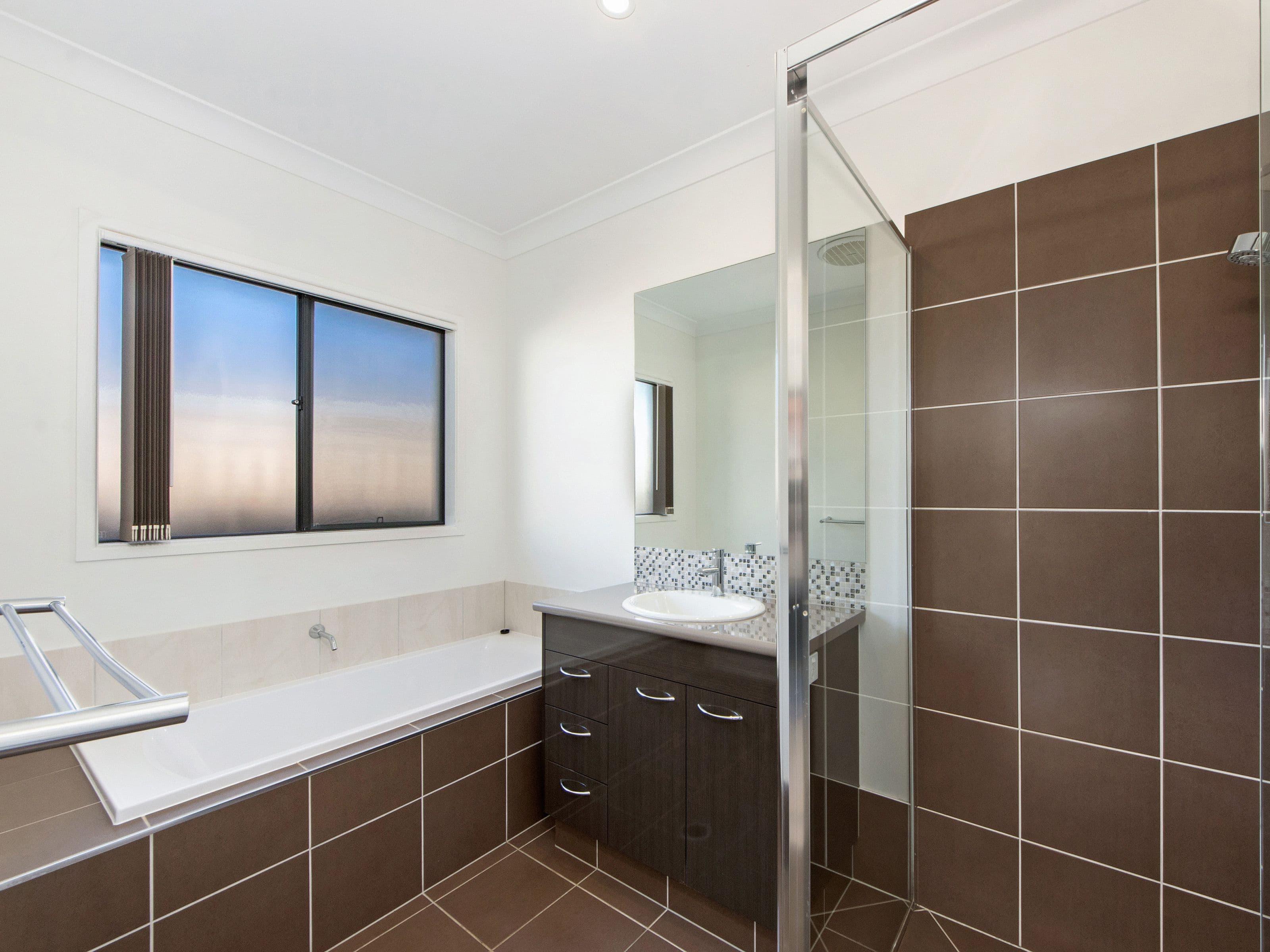 3 Valley Mist Place, Maudsland QLD 4210, Maudsland - Thumbnail 6