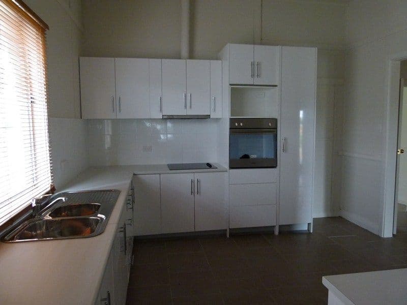 72 Ferry Street, FORBES NSW 2871, Forbes - Thumbnail 2