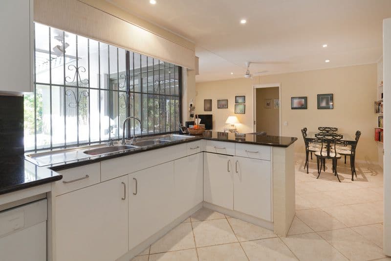 22 Scenic Road, KENMORE QLD 4069, Kenmore - Thumbnail 2