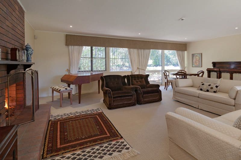 22 Scenic Road, KENMORE QLD 4069, Kenmore - Thumbnail 4