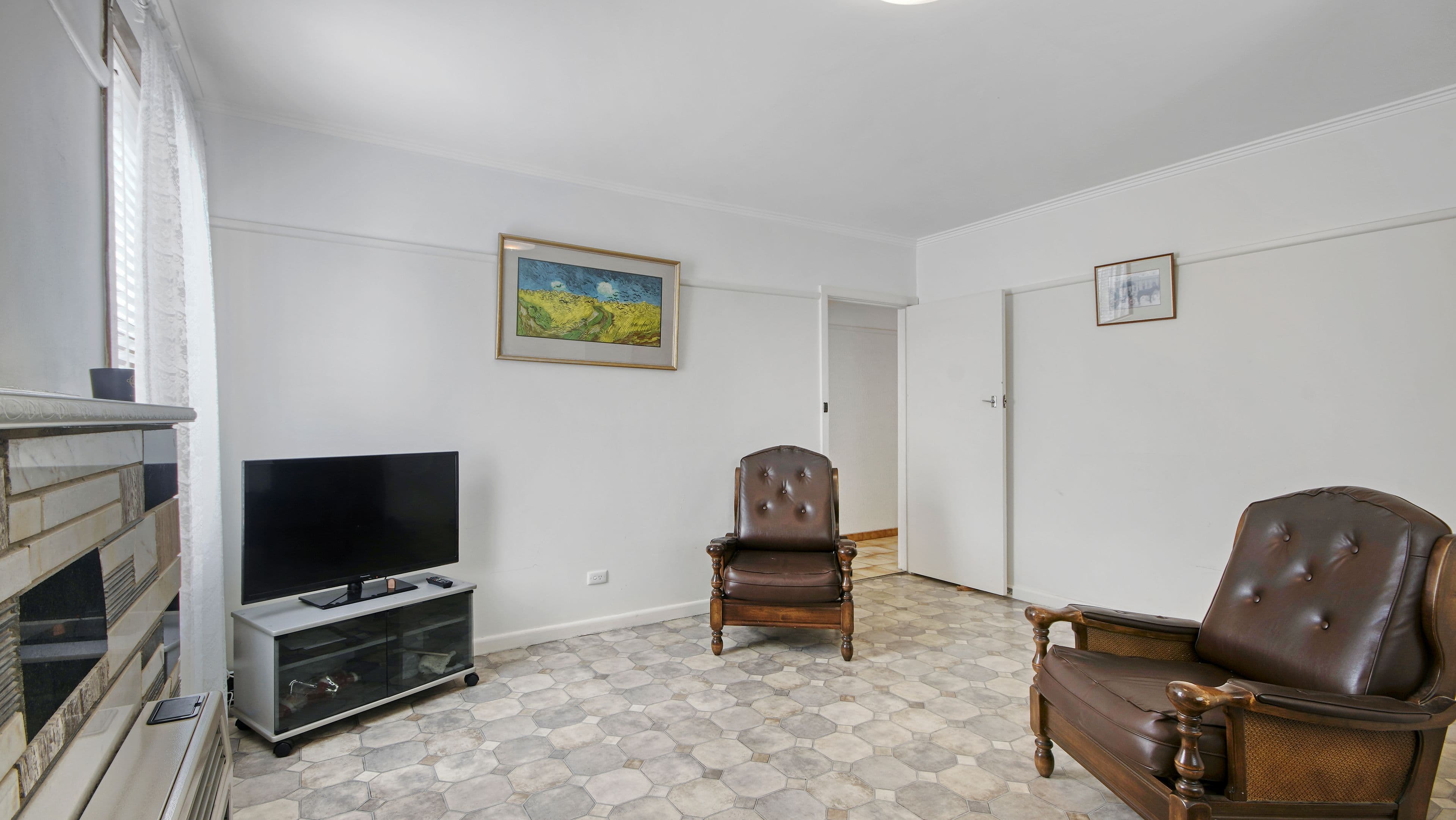 36 Yarra Avenue, Reservoir VIC 3073, Reservoir - Thumbnail 4