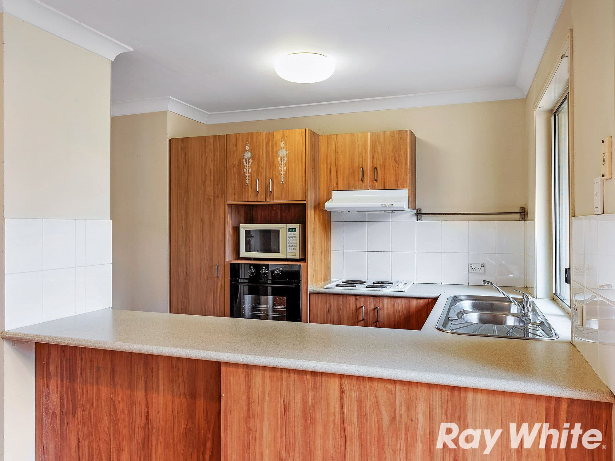 6 Red Pine Court, Calamvale QLD 4116, Calamvale - Thumbnail 5