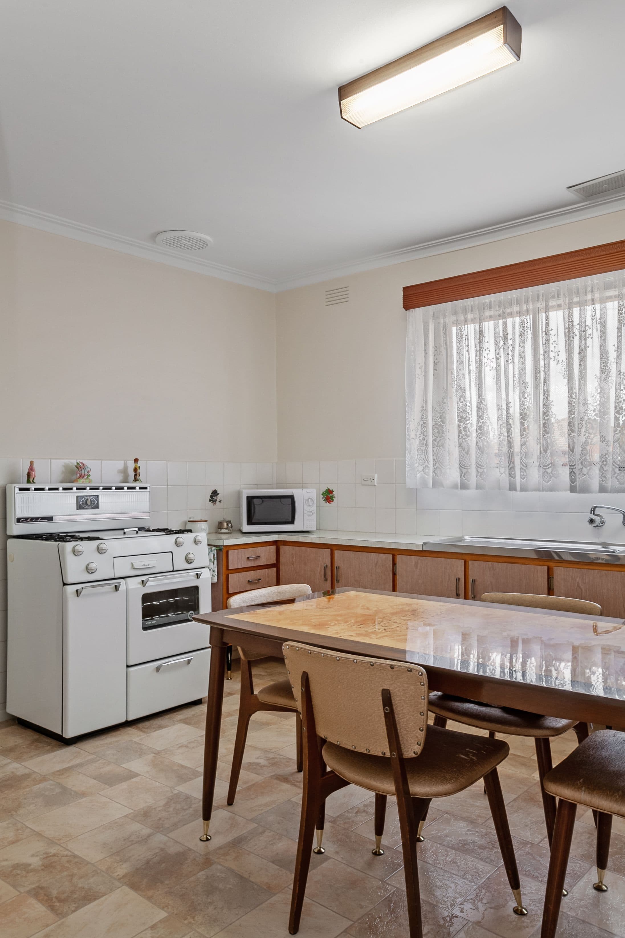 29 Lindenow Street, Reservoir VIC 3073, Reservoir - Thumbnail 4