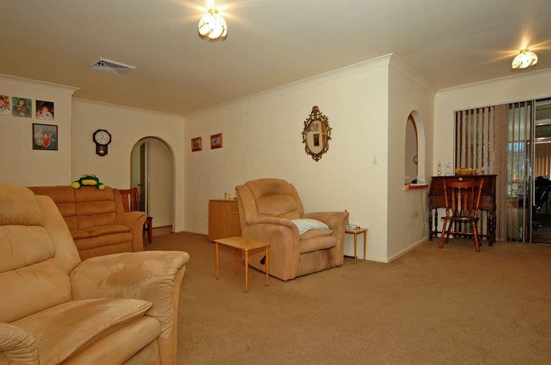 12 Nash Place, BEECHBORO WA 6063, Beechboro - Thumbnail 3