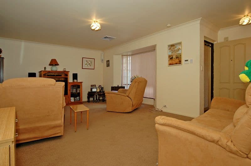 12 Nash Place, BEECHBORO WA 6063, Beechboro - Thumbnail 4