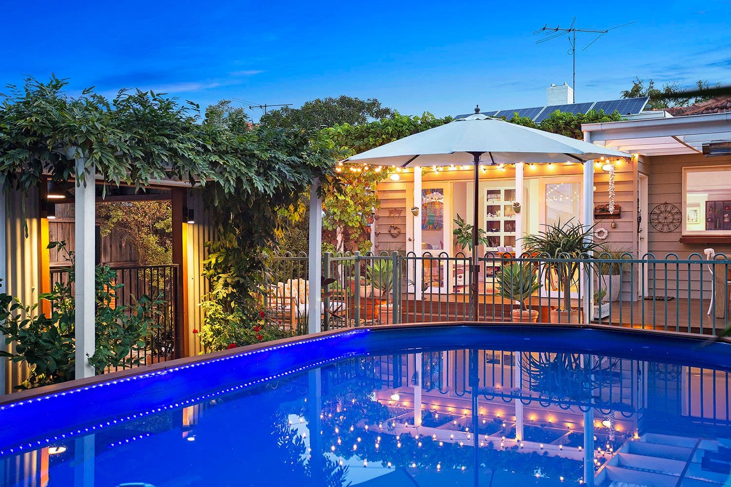 53 Evesham Road, Cheltenham VIC 3192, Cheltenham - Thumbnail 3