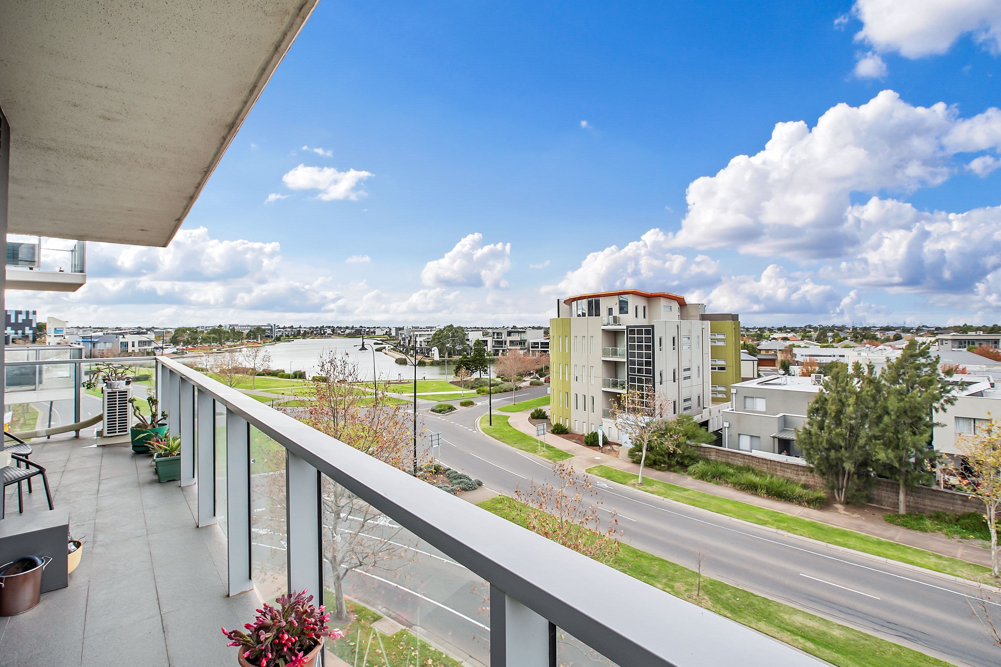 1 Woodward Way, Caroline Springs VIC 3023, Caroline Springs - Thumbnail 8