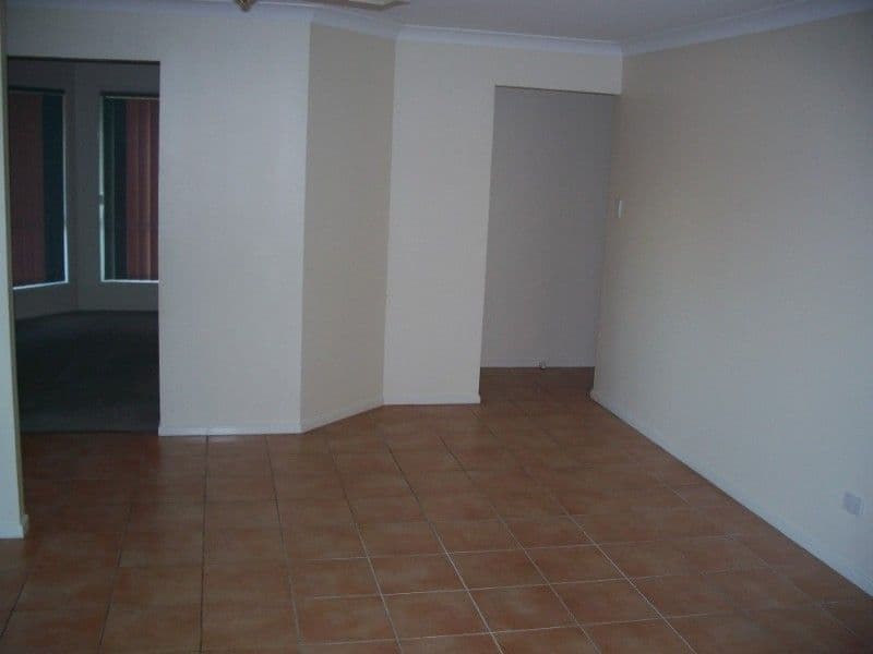 63 Kilsay Crescent, MEADOWBROOK QLD 4131, Meadowbrook - Thumbnail 5