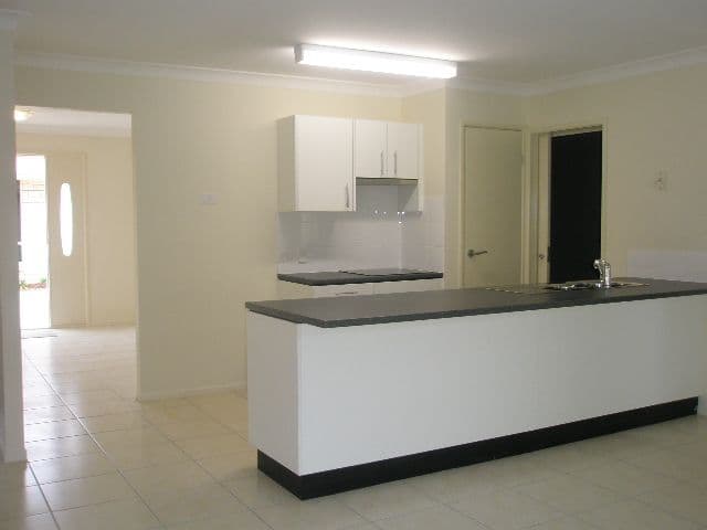 19 Briggs, PITTSWORTH QLD 4356, Pittsworth - Thumbnail 2