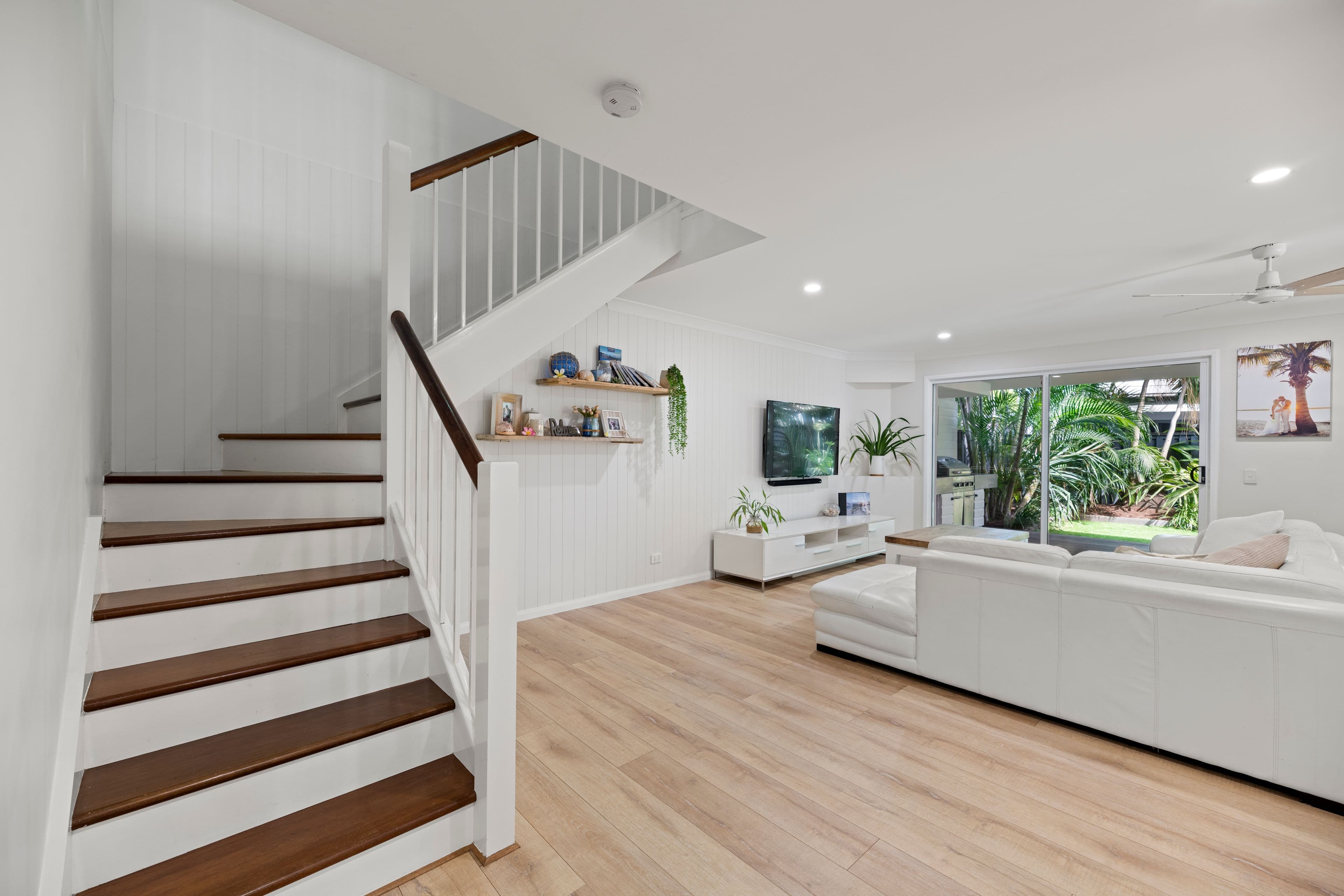 61 Venice Street, Burleigh Waters QLD 4220, Burleigh Waters - Thumbnail 3